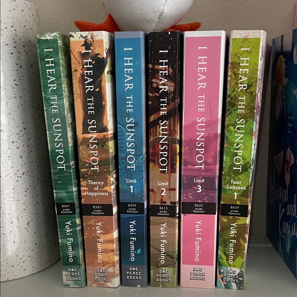 "I Hear the Sunspot" Book Set - Multicolor Covers